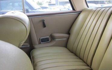 Mercedes-benz-Benz-220-se-coupe-1962-custom-7