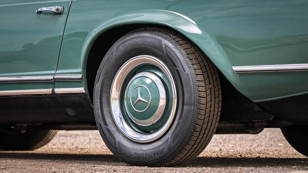 Mercedes-benz-Benz-230sl-1964-green-10