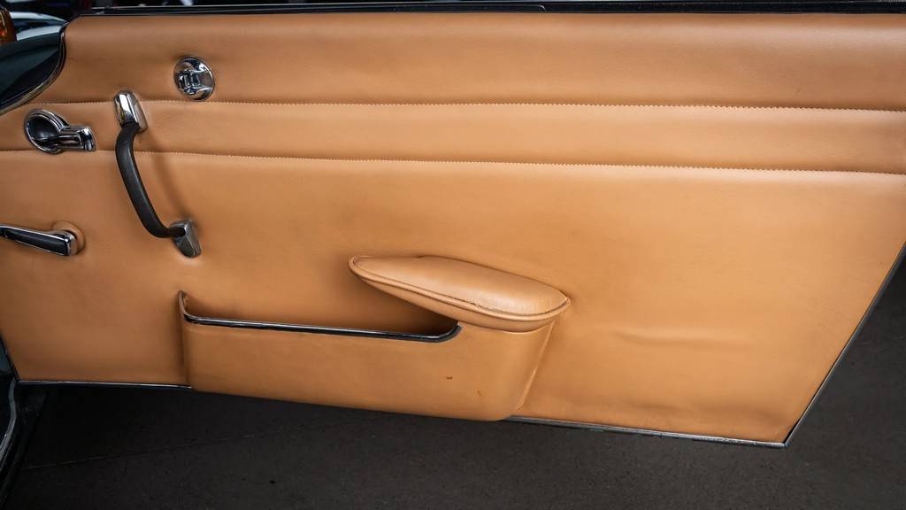 Mercedes-benz-Benz-230sl-1964-green-13