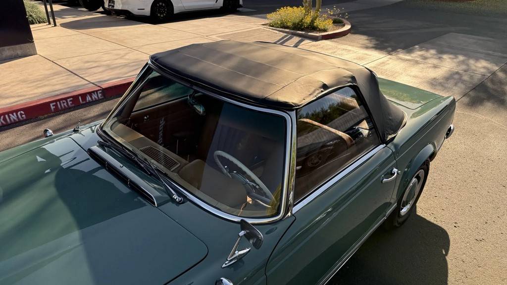 Mercedes-benz-Benz-230sl-1964-green-16
