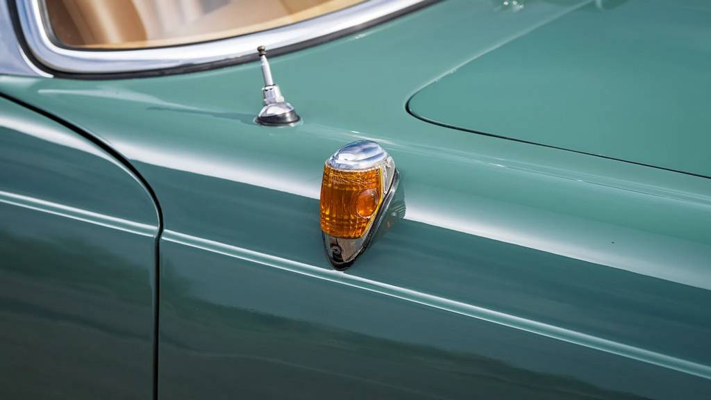 Mercedes-benz-Benz-230sl-1964-green-17