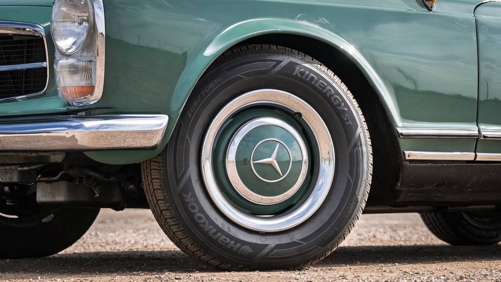 Mercedes-benz-Benz-230sl-1964-green-2