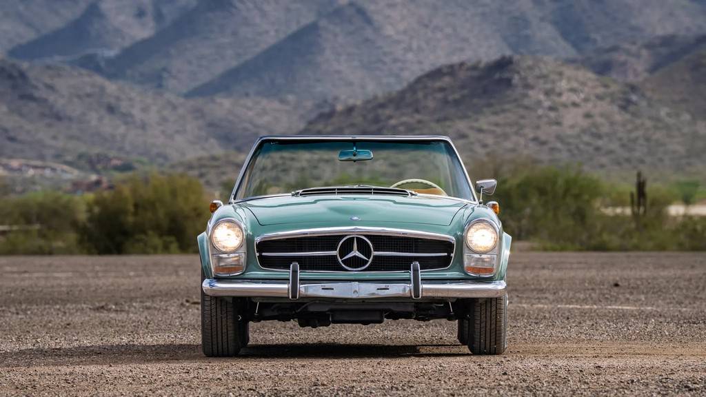 Mercedes-benz-Benz-230sl-1964-green-4