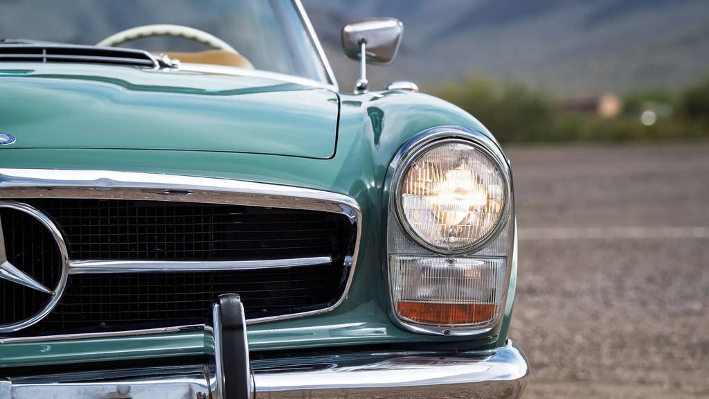 Mercedes-benz-Benz-230sl-1964-green-9