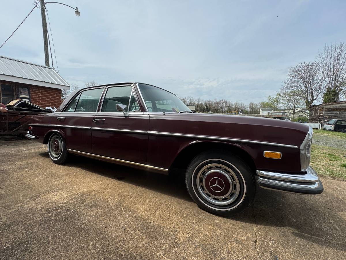 Mercedes-benz-Benz-280-se-1968-10