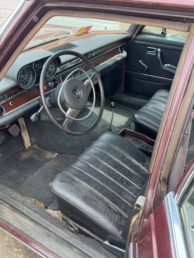 Mercedes-benz-Benz-280-se-1968-13
