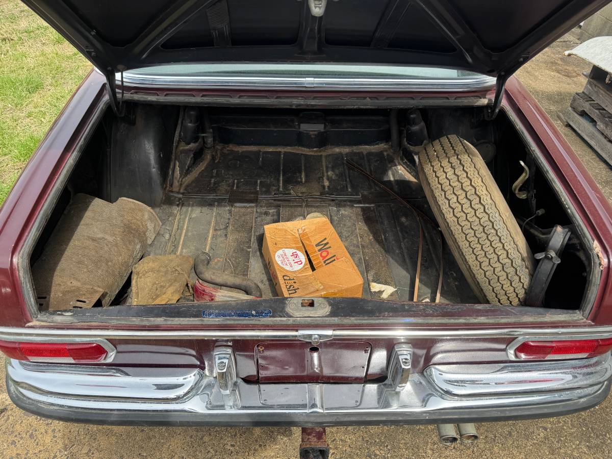 Mercedes-benz-Benz-280-se-1968-18