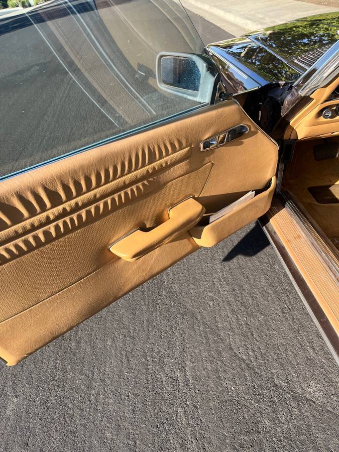 Mercedes-benz-Benz-380sl-1982-brown-15
