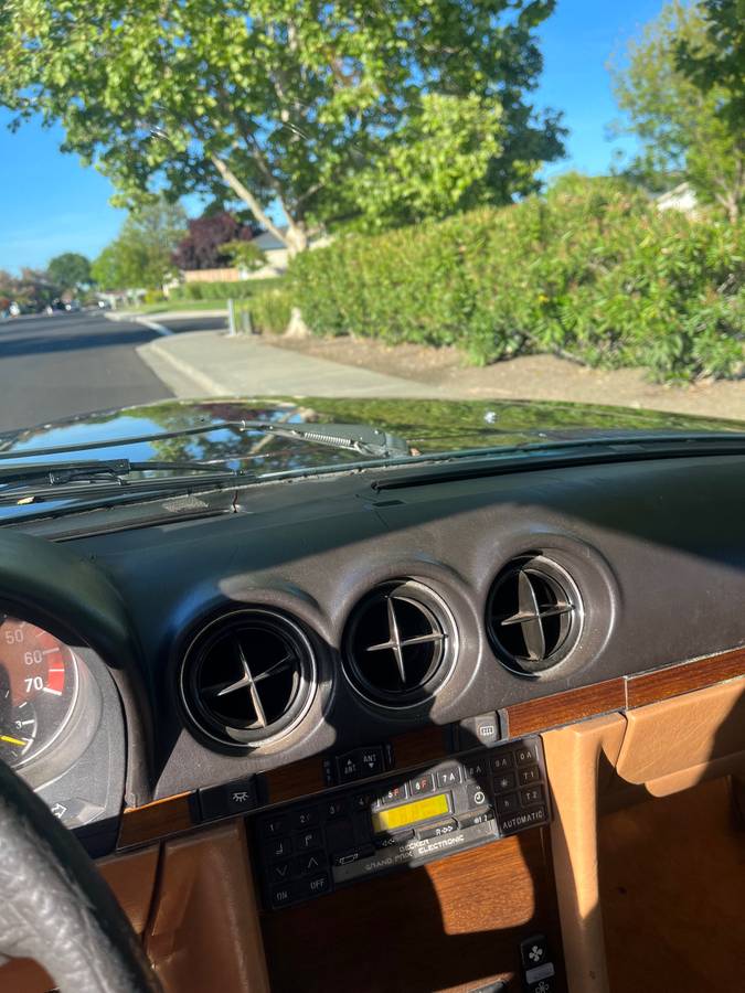 Mercedes-benz-Benz-380sl-1982-brown-8
