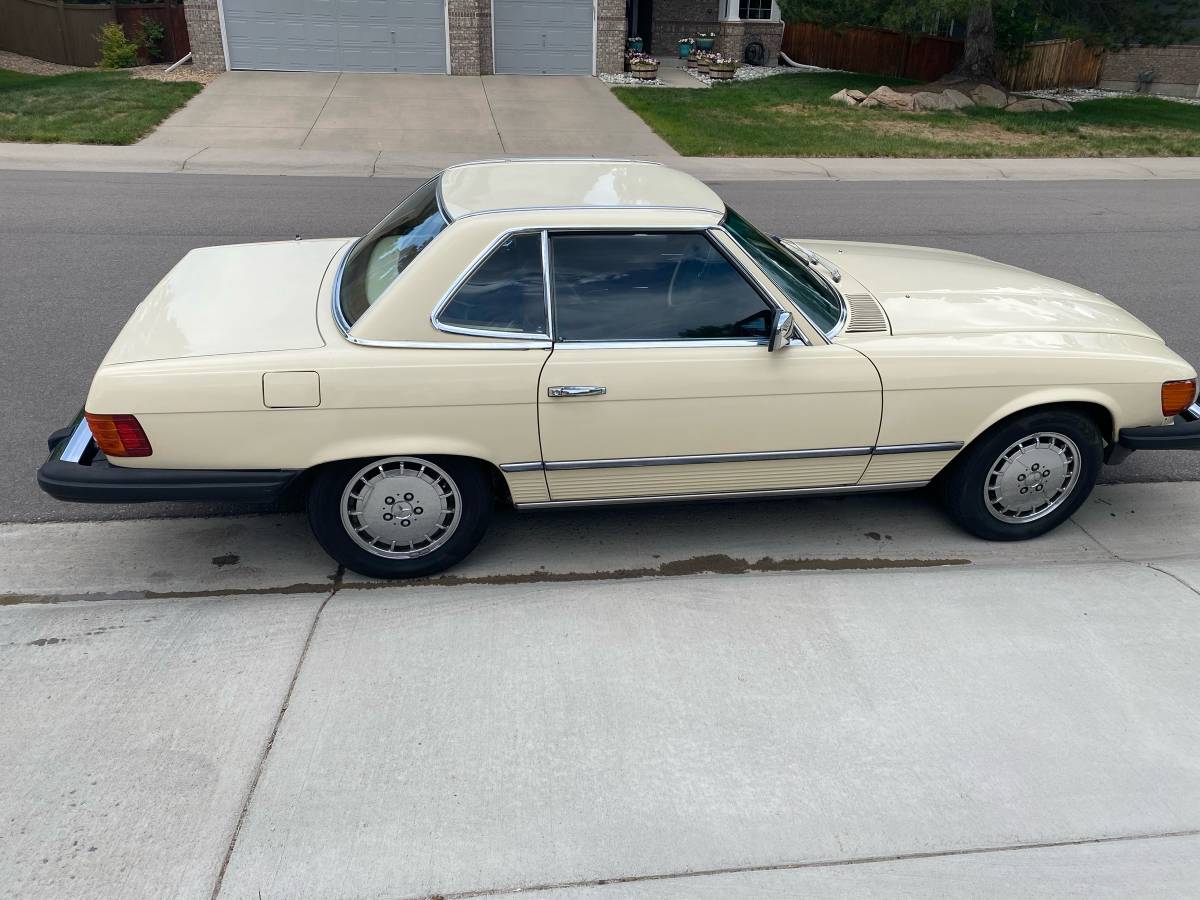 Mercedes-benz-Benz-380sl-1982-yellow-1