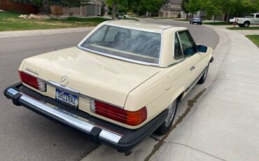 Mercedes-benz-Benz-380sl-1982-yellow-2