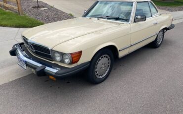 Mercedes-benz-Benz-380sl-1982-yellow