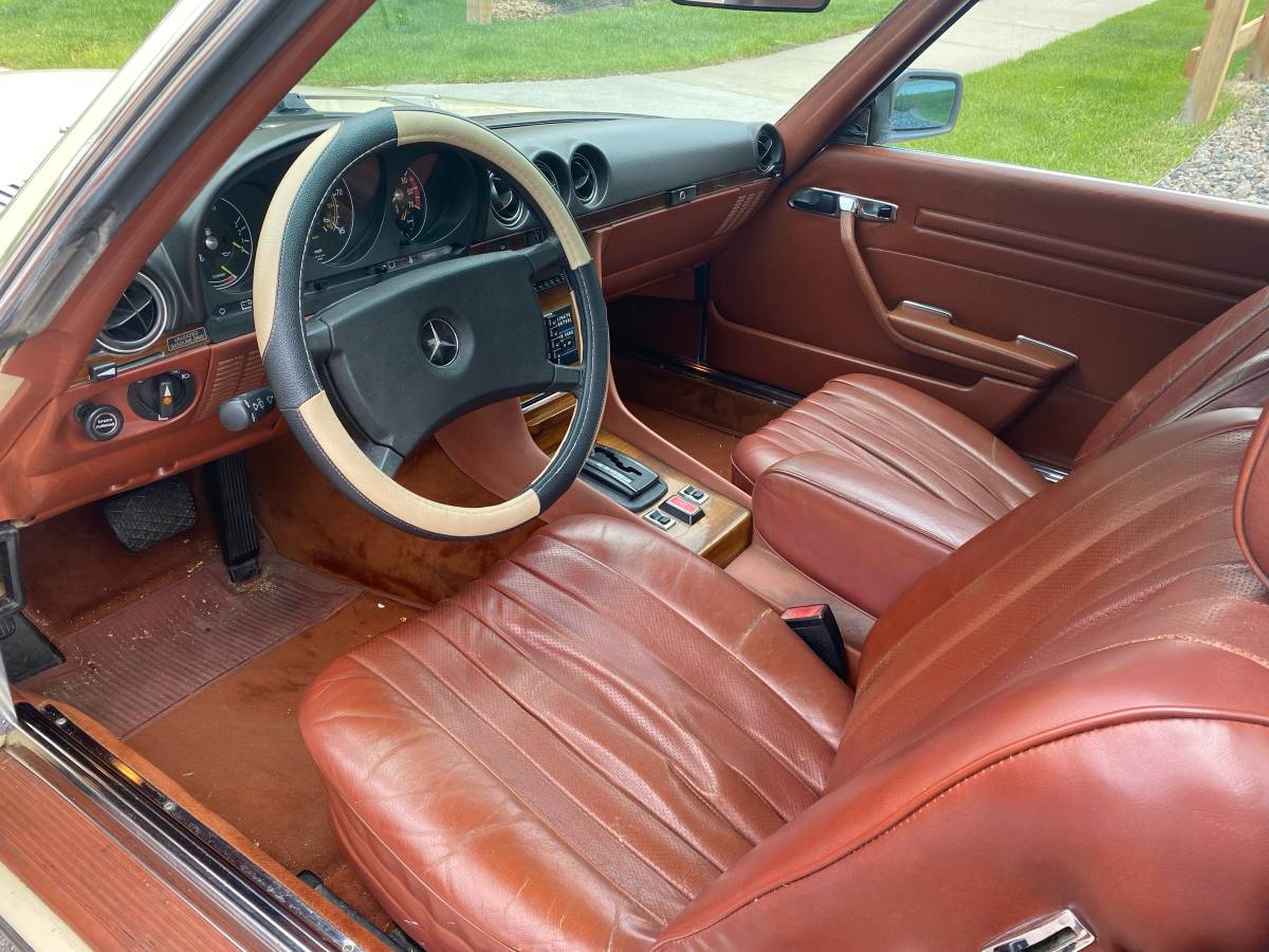 Mercedes-benz-Benz-380sl-1982-yellow-5