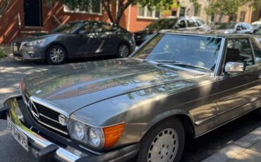 Mercedes-benz-Benz-380sl-1985-4