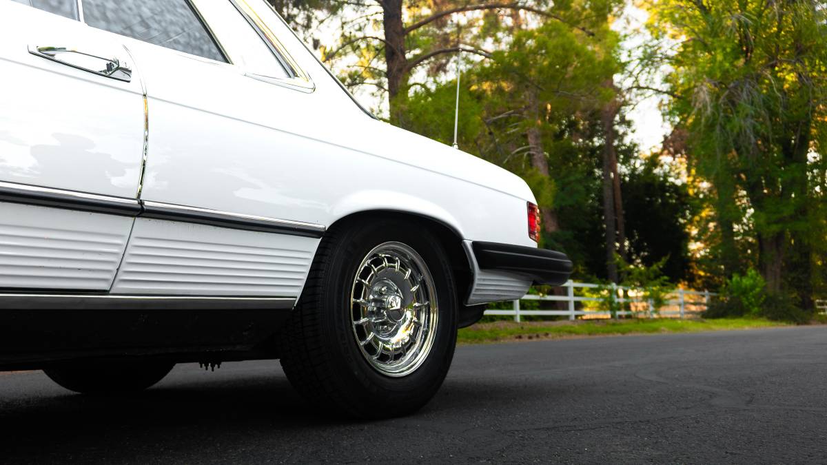 Mercedes-benz-Benz-450-slc-1978-white-7
