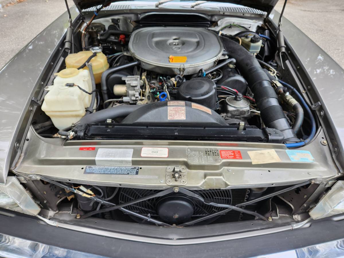 Mercedes-benz-Benz-560sl-1986-grey-15