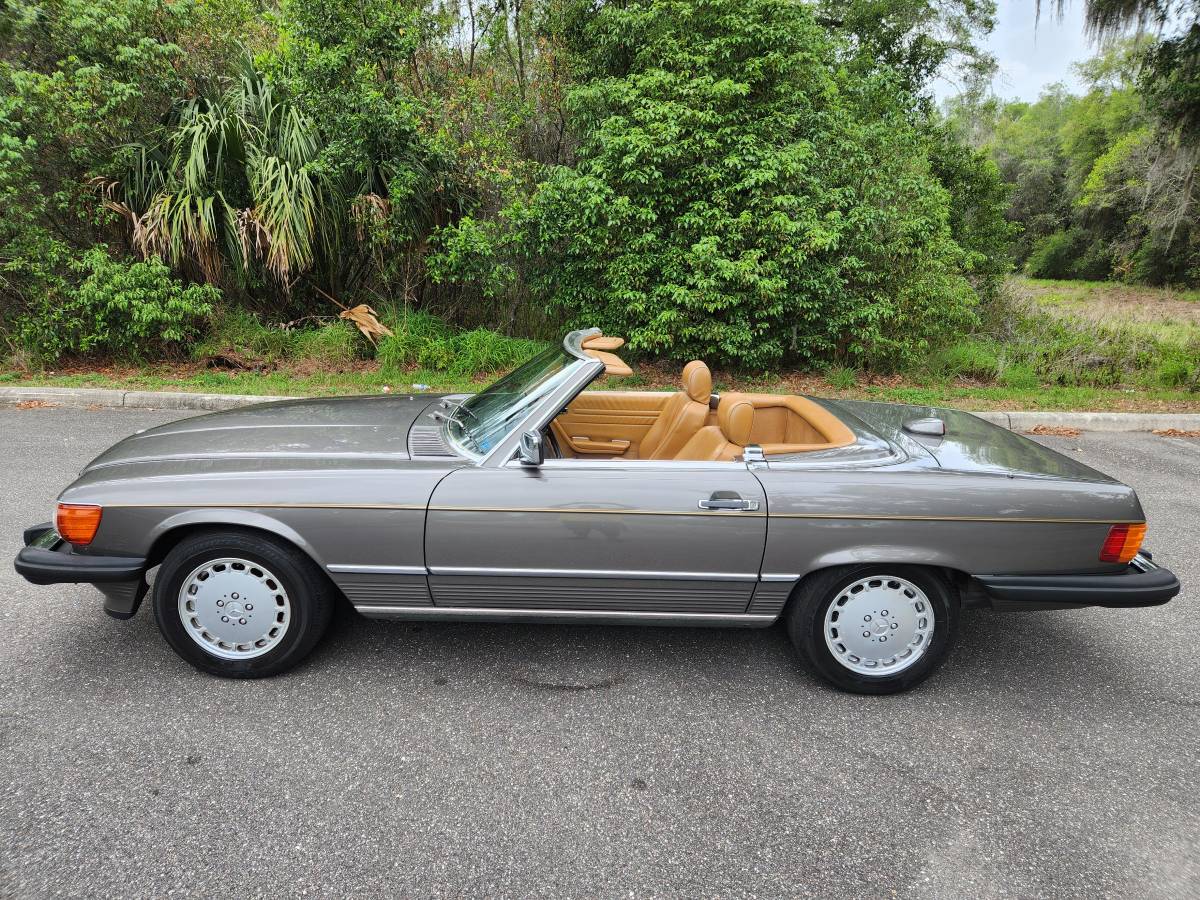 Mercedes-benz-Benz-560sl-1986-grey-22
