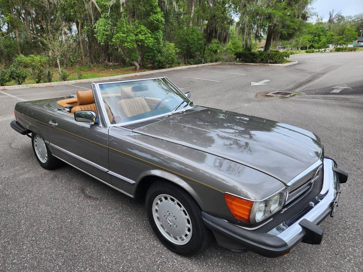 Mercedes-benz-Benz-560sl-1986-grey