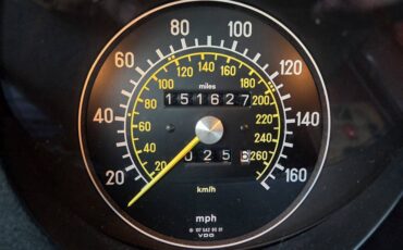 Mercedes-benz-Benz-560sl-1987-15