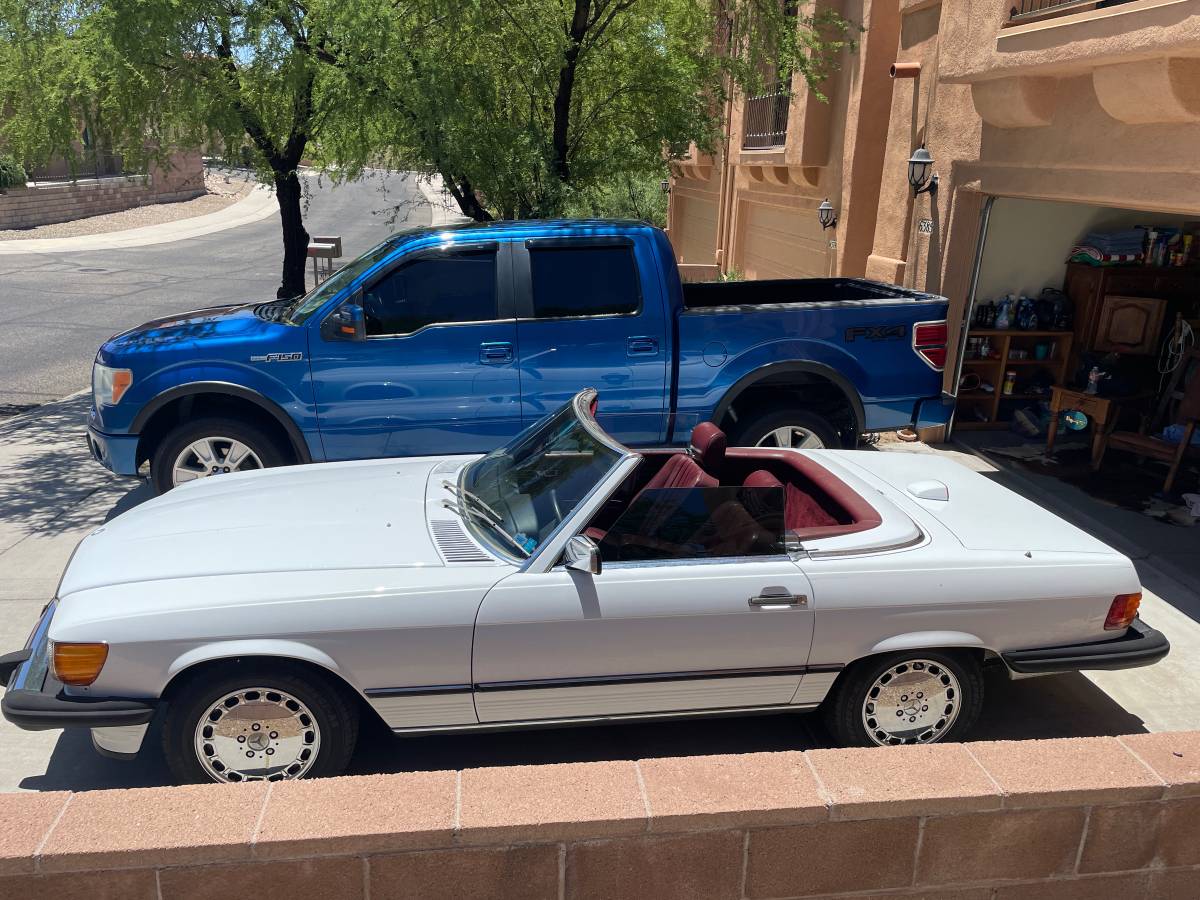 Mercedes-benz-Benz-560sl-1987-white-9