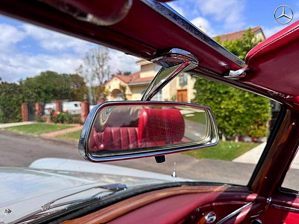 Mercedes-benz-Benz-s220-1962-red-19