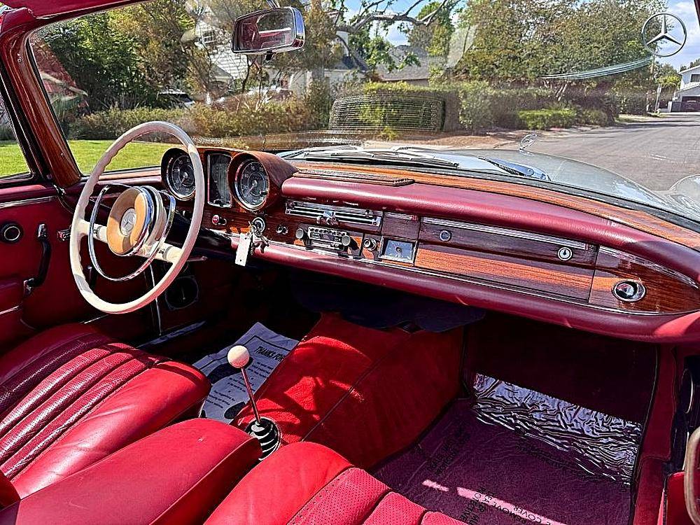 Mercedes-benz-Benz-s220-1962-red-23