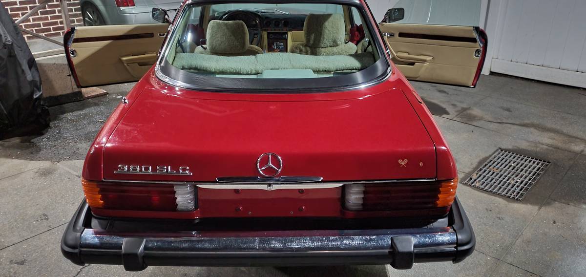 Mercedes-benz-Benz-slc380-1981-red-14
