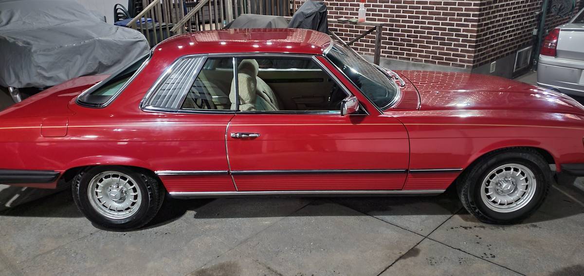 Mercedes-benz-Benz-slc380-1981-red-17