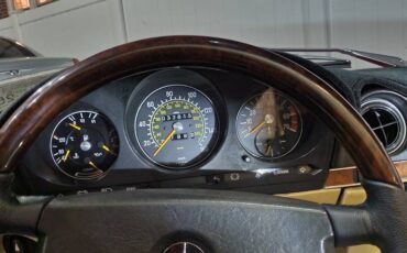 Mercedes-benz-Benz-slc380-1981-red-7