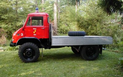 Mercedes-benz Unimog  1965 red