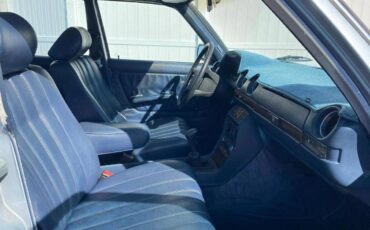 Mercedes-benz-benz-240-diesel-1983-silver-14