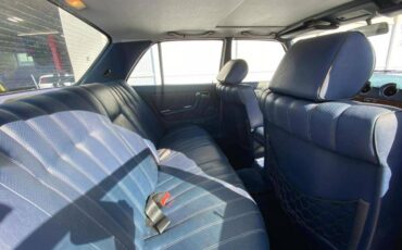 Mercedes-benz-benz-240-diesel-1983-silver-18