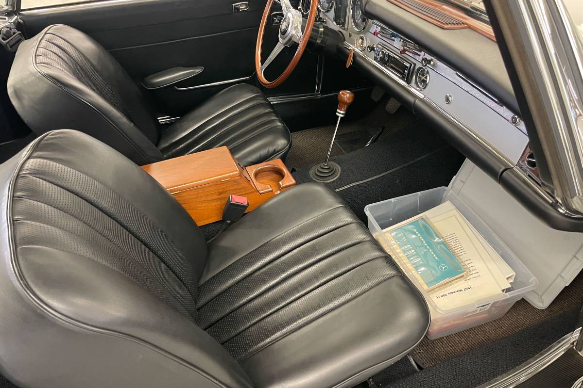 Mercedes-benz-benz-250sl-1967-silver-13