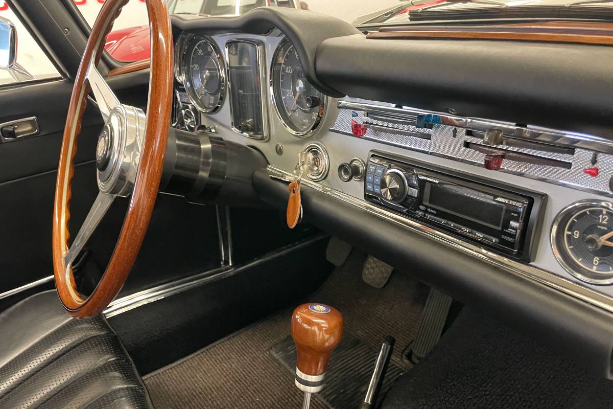 Mercedes-benz-benz-250sl-1967-silver-14
