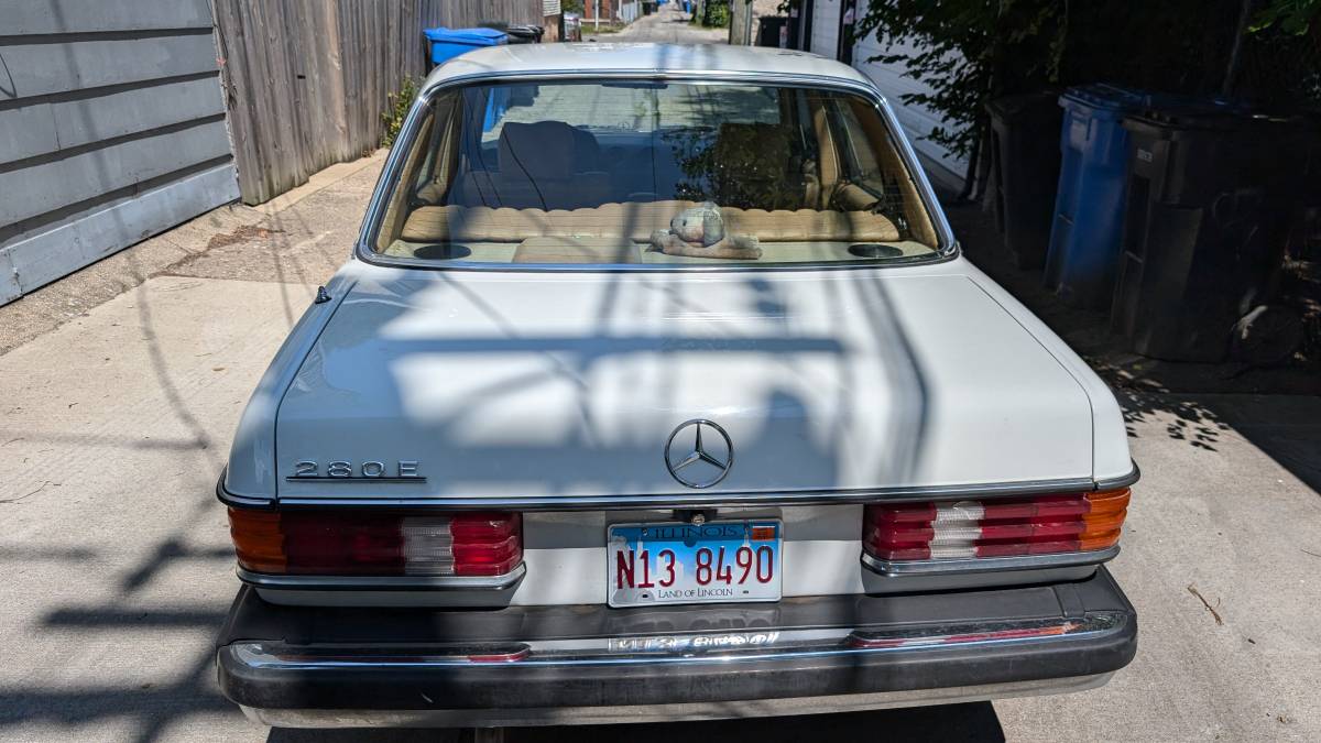 Mercedes-benz-benz-280e-1980-white-8