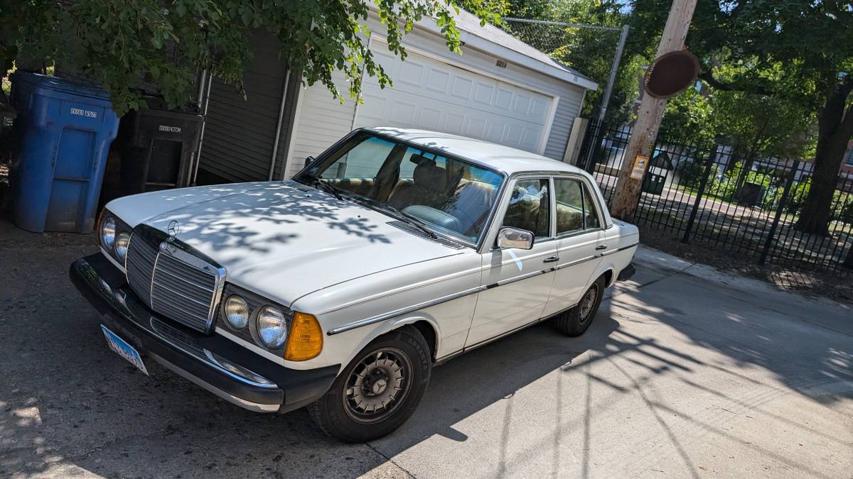 Mercedes-benz-benz-280e-1980-white