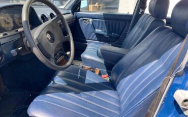 Mercedes-benz-benz-300-diesel-1983-blue-11