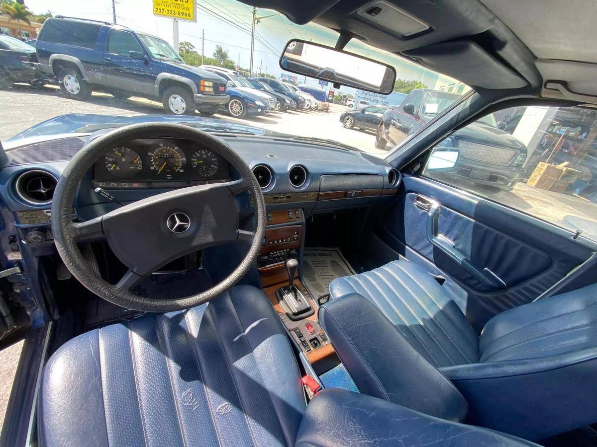 Mercedes-benz-benz-300-diesel-1983-blue-12