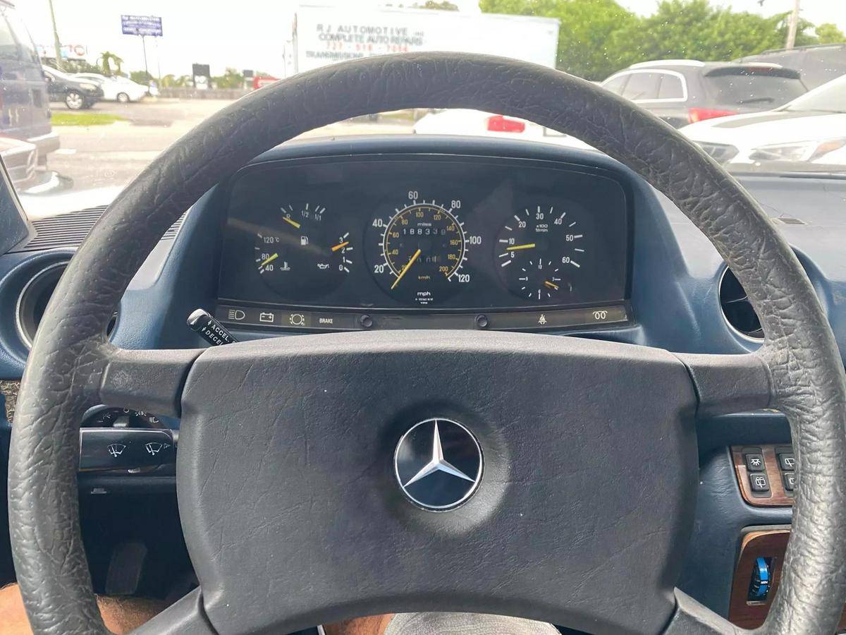 Mercedes-benz-benz-300-diesel-1983-blue-16