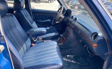 Mercedes-benz-benz-300-diesel-1983-blue-8