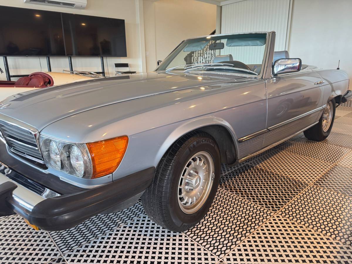 Mercedes-benz-benz-380sl-1982-silver-3