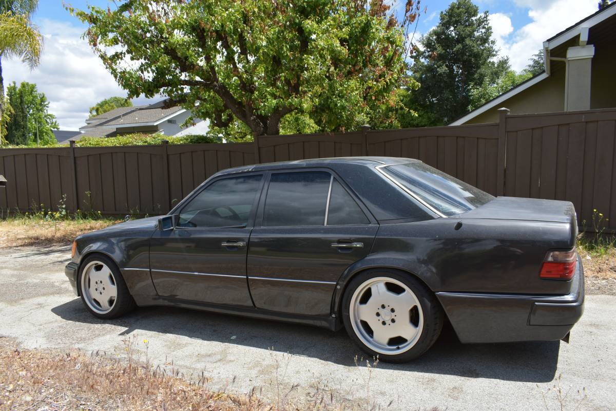 Mercedes-benz-benz-500e-1993-grey