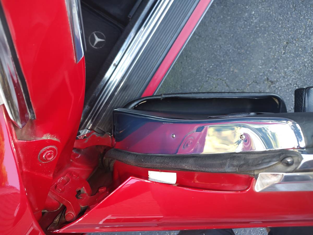 Mercedes-benz-benz-560-560sl-1987-red-12