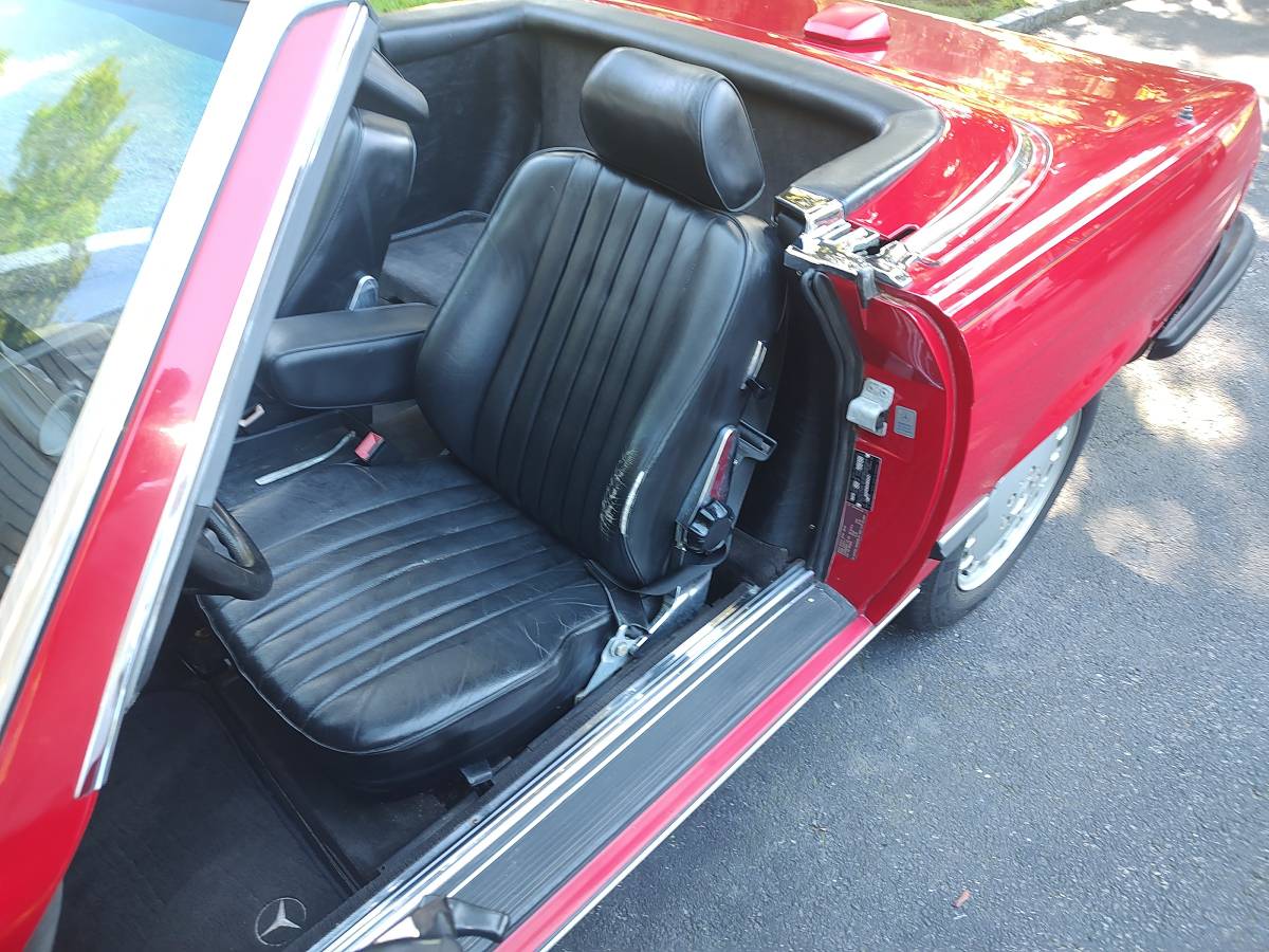 Mercedes-benz-benz-560-560sl-1987-red-13