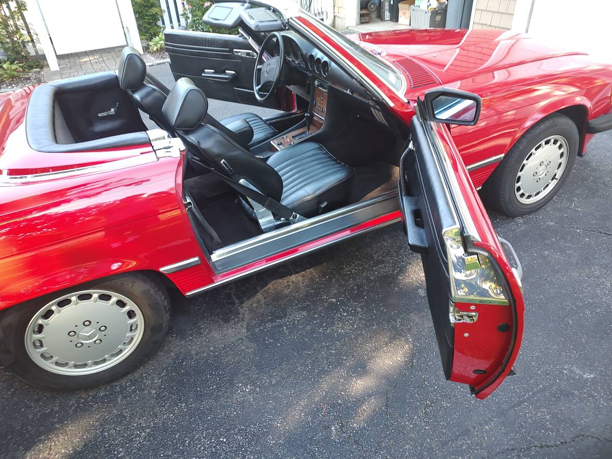 Mercedes-benz-benz-560-560sl-1987-red-7