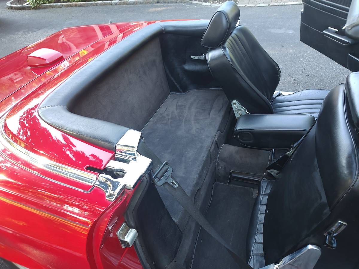 Mercedes-benz-benz-560-560sl-1987-red-9