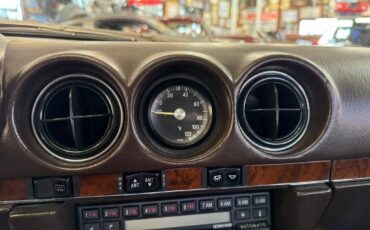 Mercedes-benz-benz-560-class-1987-yellow-11