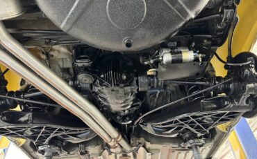 Mercedes-benz-benz-560-class-1987-yellow-17