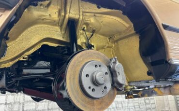 Mercedes-benz-benz-560-class-1987-yellow-21