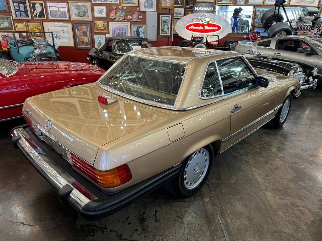 Mercedes-benz-benz-560-class-1987-yellow-6